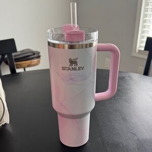 Stanley Marble Pink Tumbler with Handle and Straw